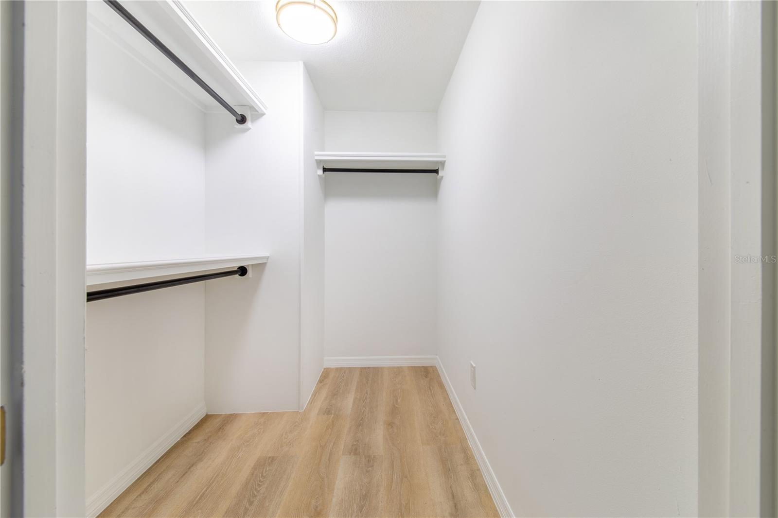 LAKEWOOD ESTATES - Residential