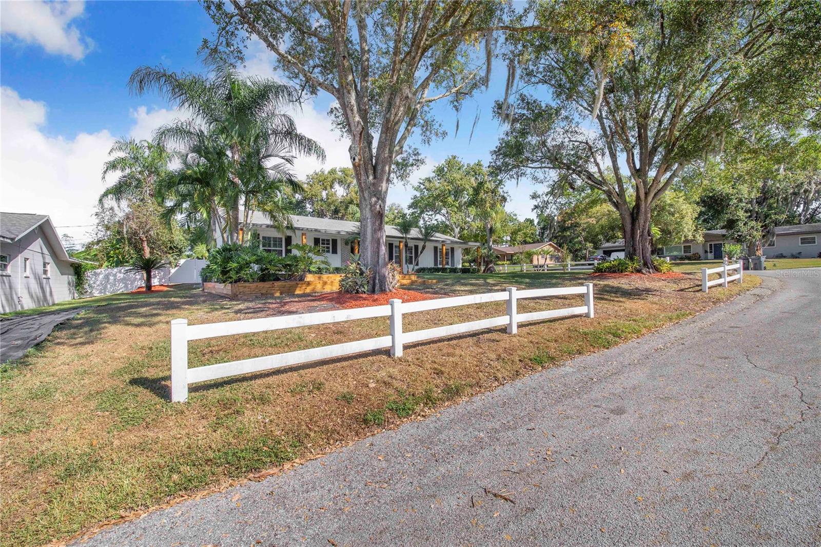 LAKEWOOD ESTATES - Residential