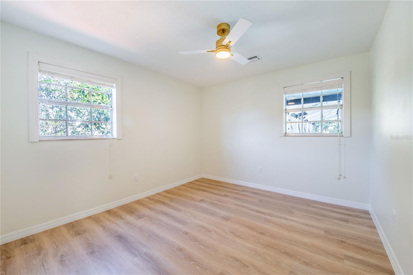 LAKEWOOD ESTATES - Residential