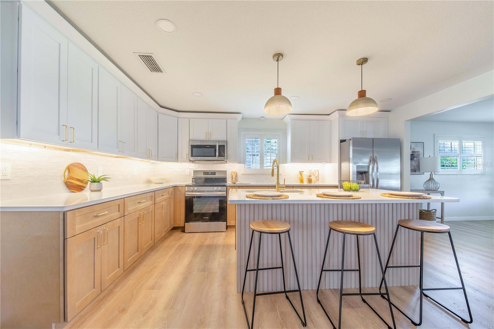 LAKEWOOD ESTATES - Residential