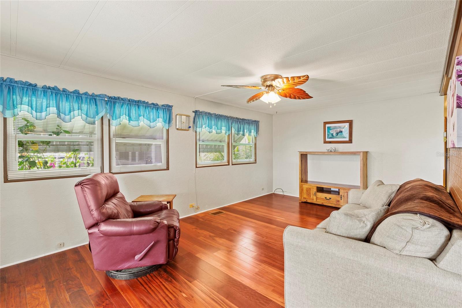 TIDEVUE ESTATES FIRST ADD - Residential