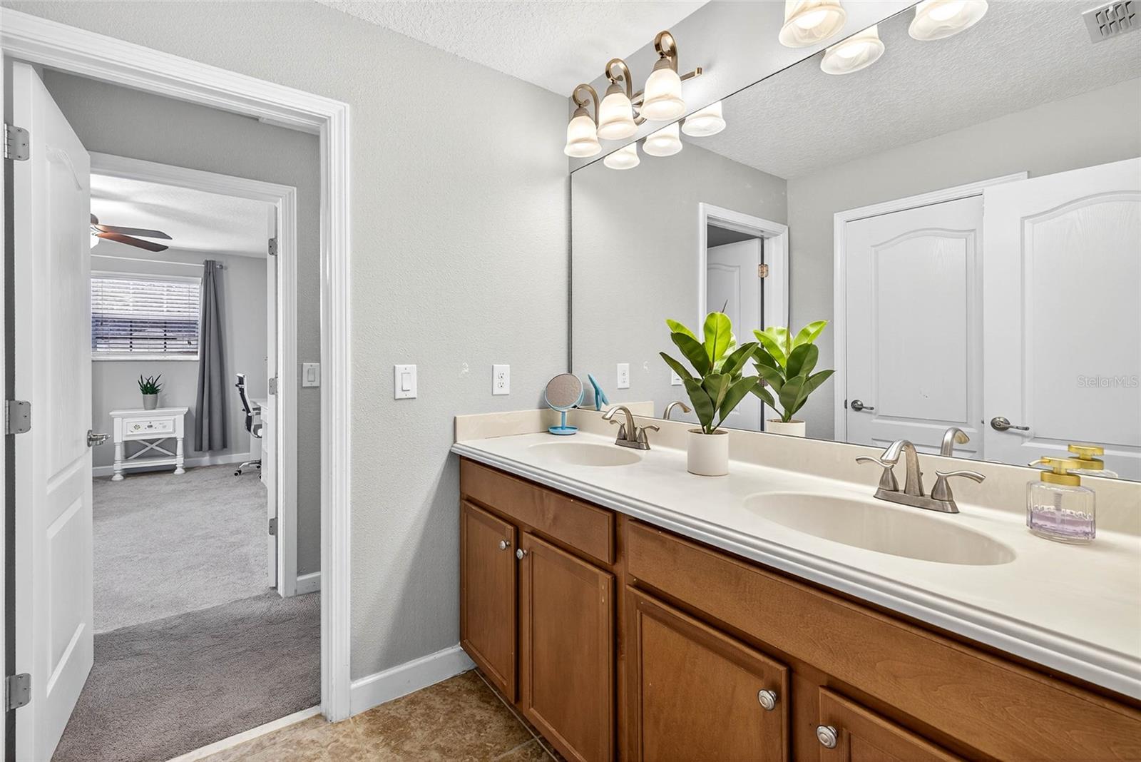 LIVE OAK PRESERVE PH 2A-VILLAG - Residential