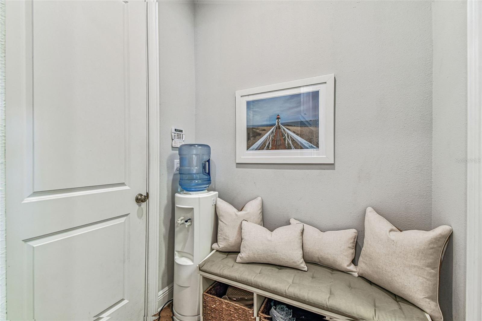 MARYLAND MANOR 2ND UNIT - Residential