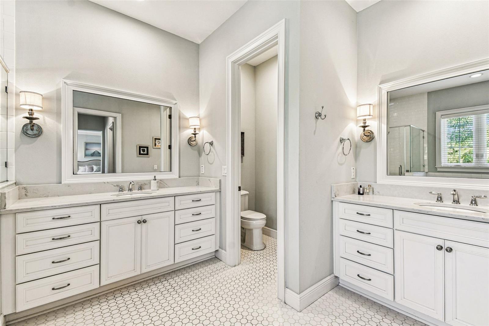 MARYLAND MANOR 2ND UNIT - Residential