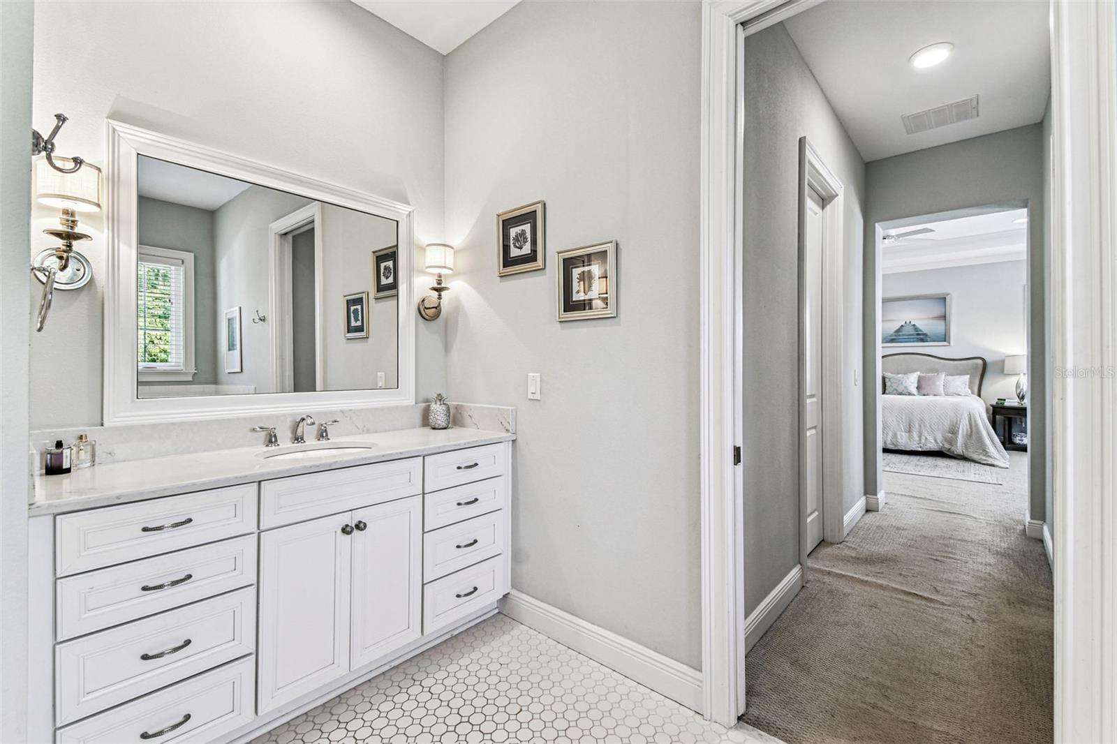 MARYLAND MANOR 2ND UNIT - Residential