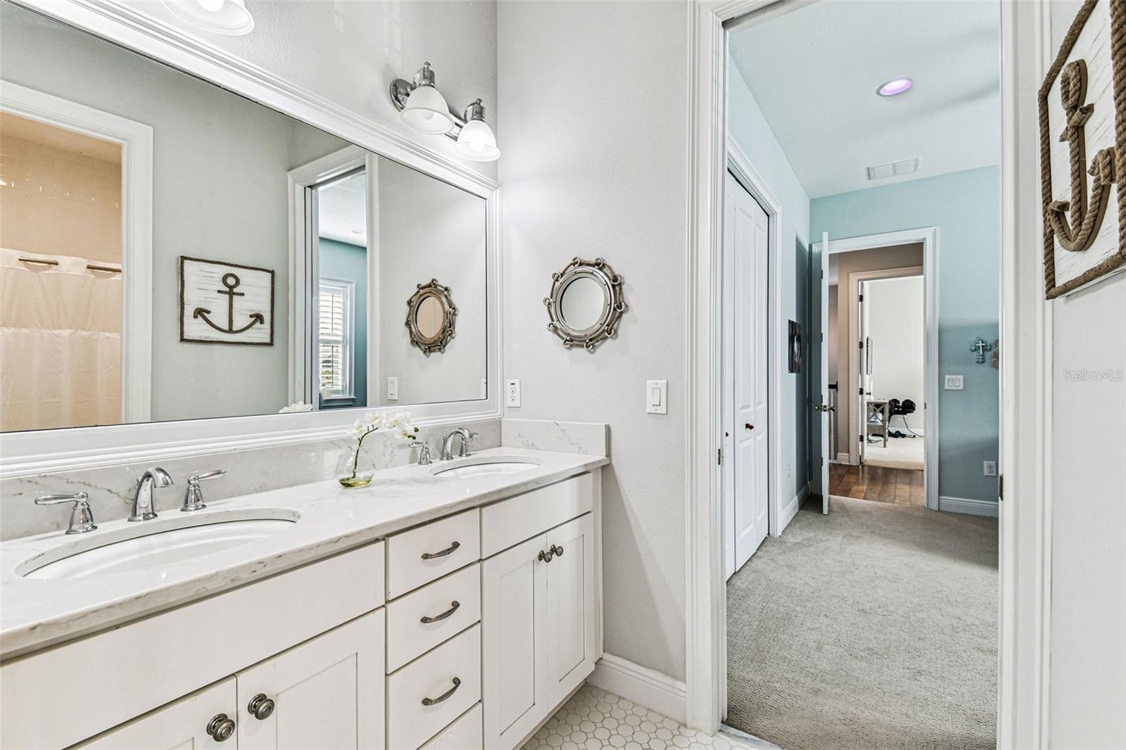 MARYLAND MANOR 2ND UNIT - Residential