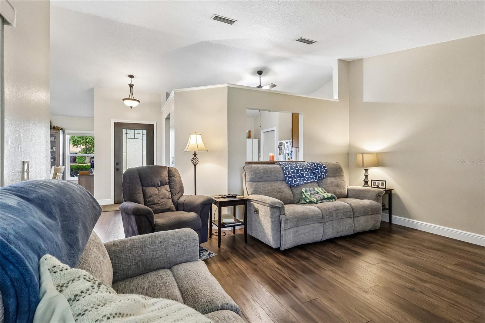 HUNTERS TRACE - Residential