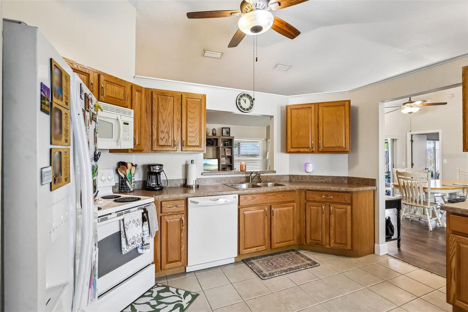 HUNTERS TRACE - Residential