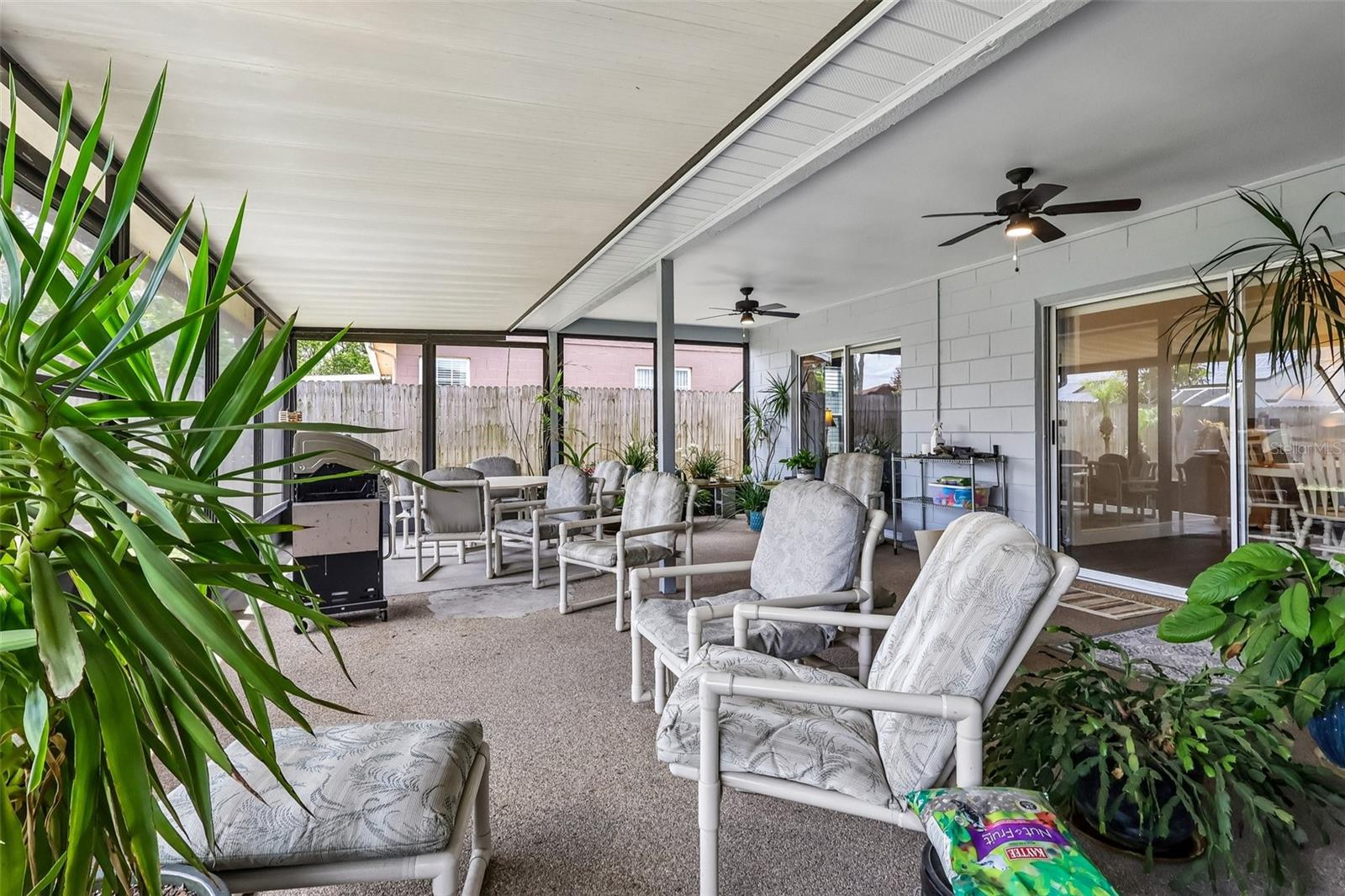 HUNTERS TRACE - Residential