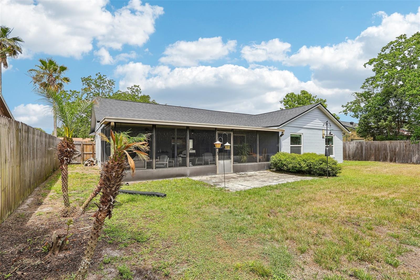 HUNTERS TRACE - Residential
