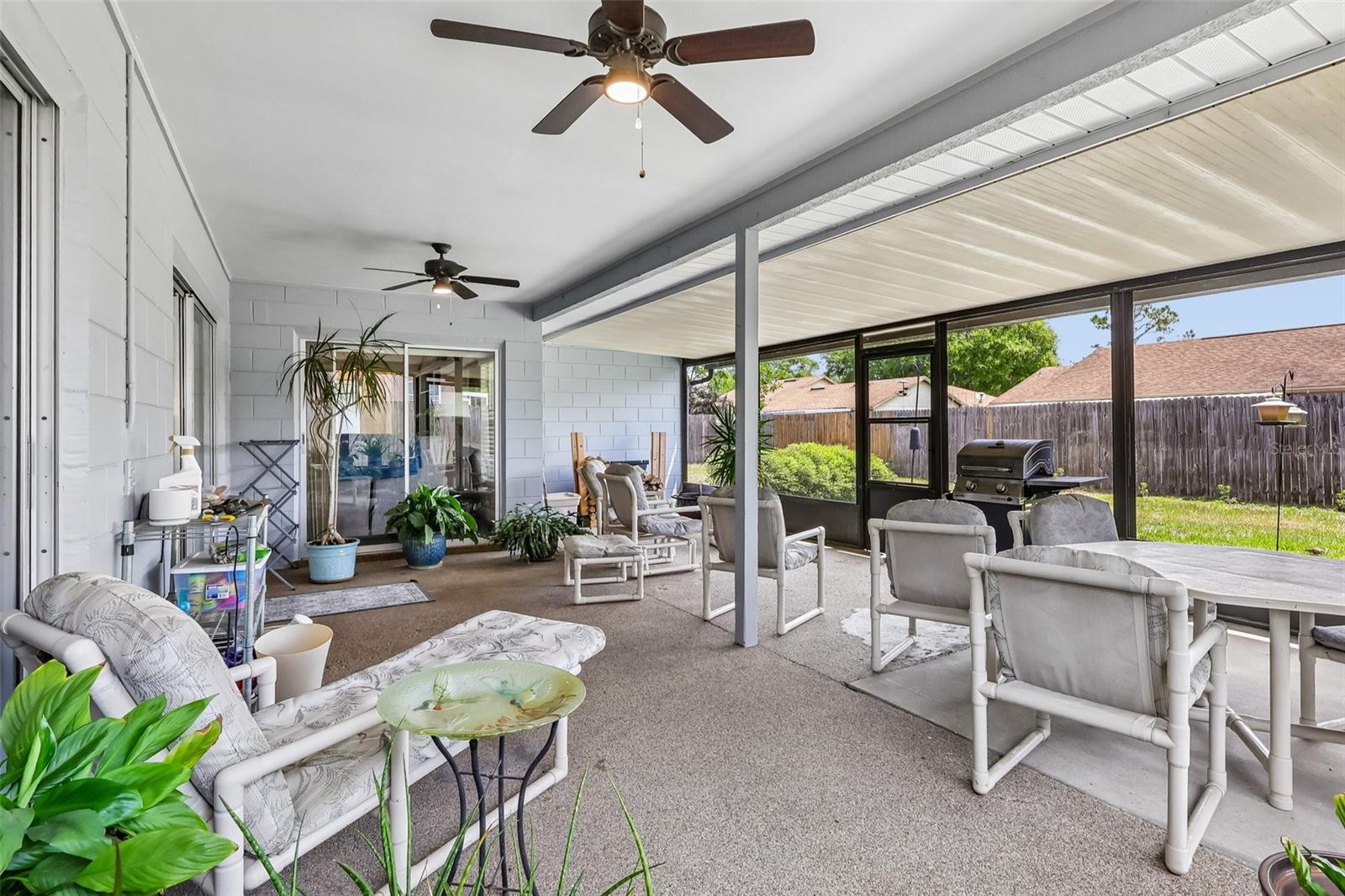 HUNTERS TRACE - Residential