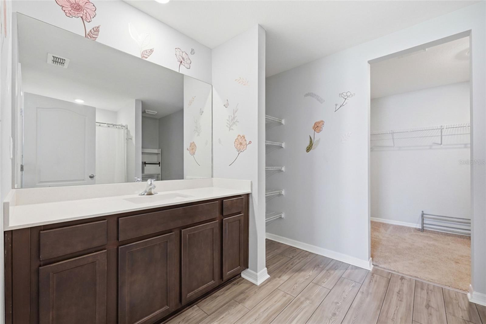 RIDGE/SWAN LAKE - Residential