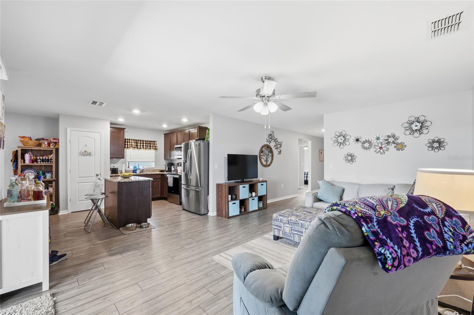 RIDGE/SWAN LAKE - Residential