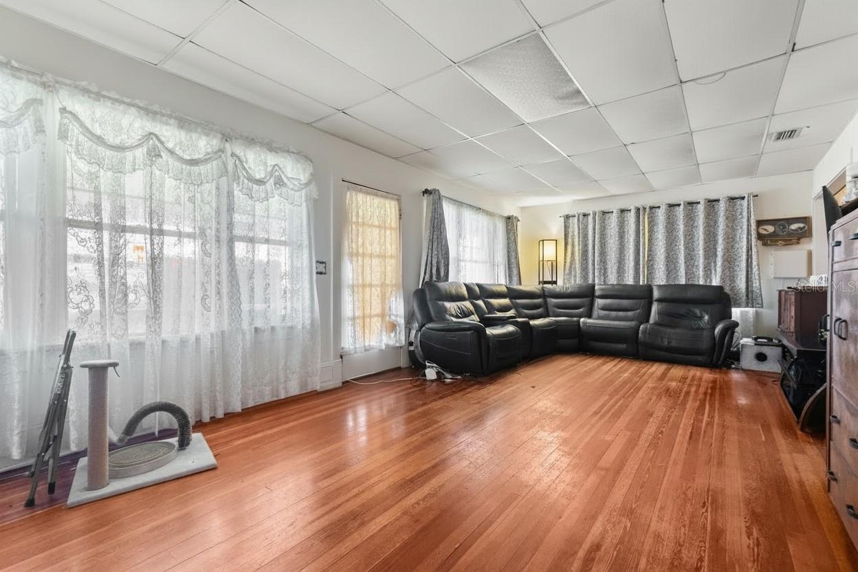 TRACY TERRACE - Residential