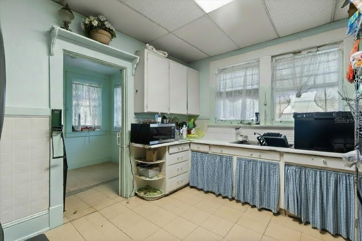 TRACY TERRACE - Residential