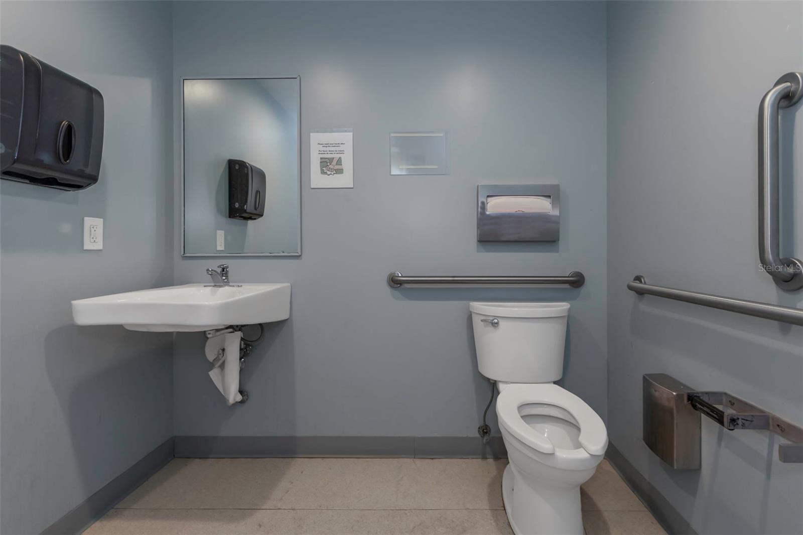 TEMPLE TERRACES - Commercial Lease