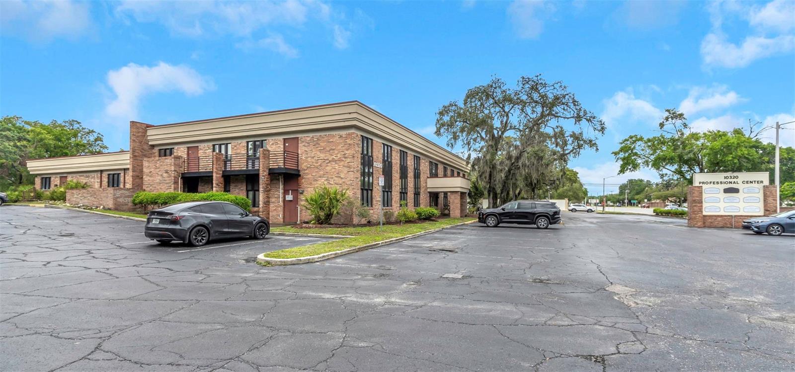 TEMPLE TERRACES - Commercial Lease