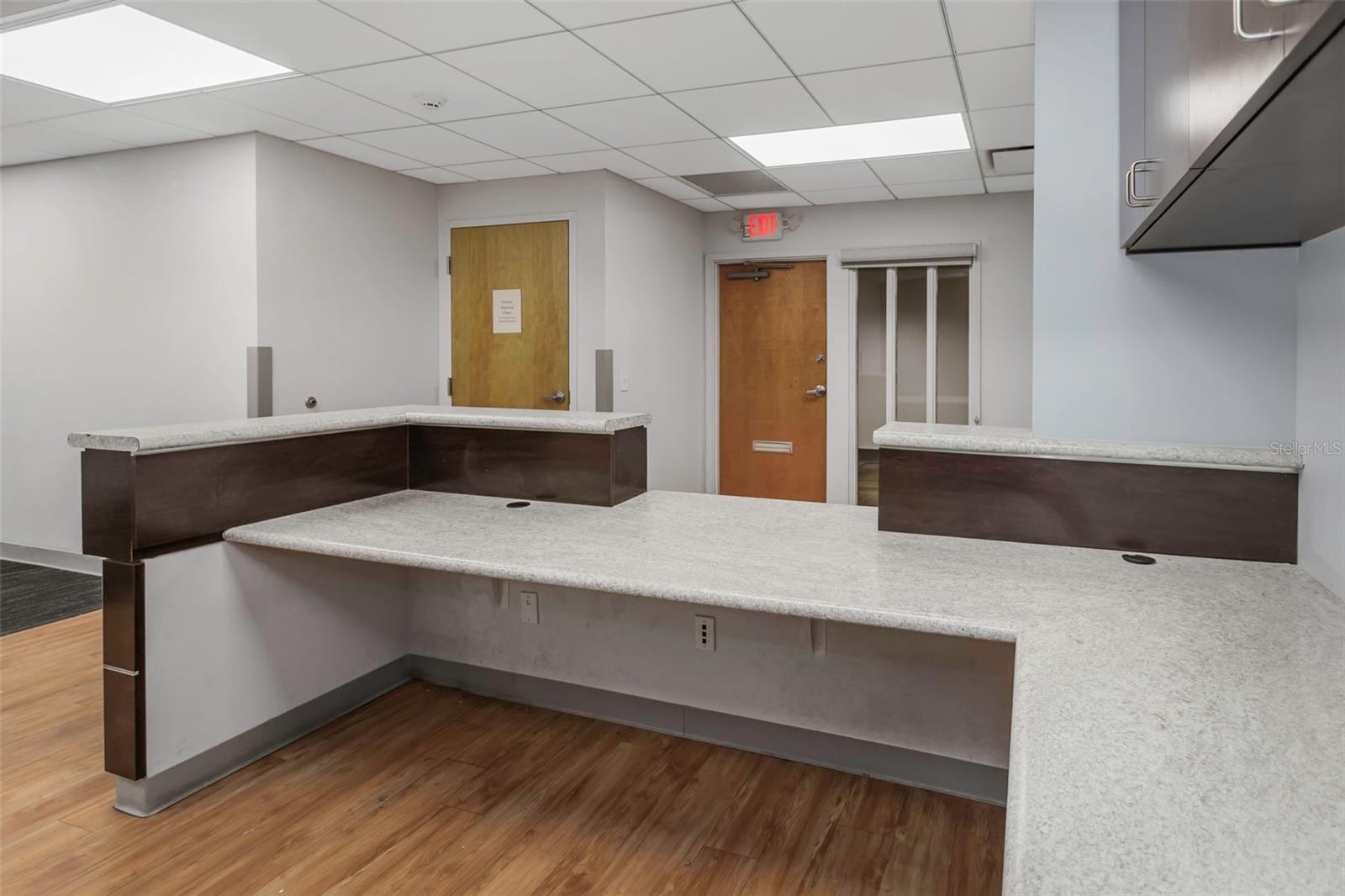 TEMPLE TERRACES - Commercial Lease