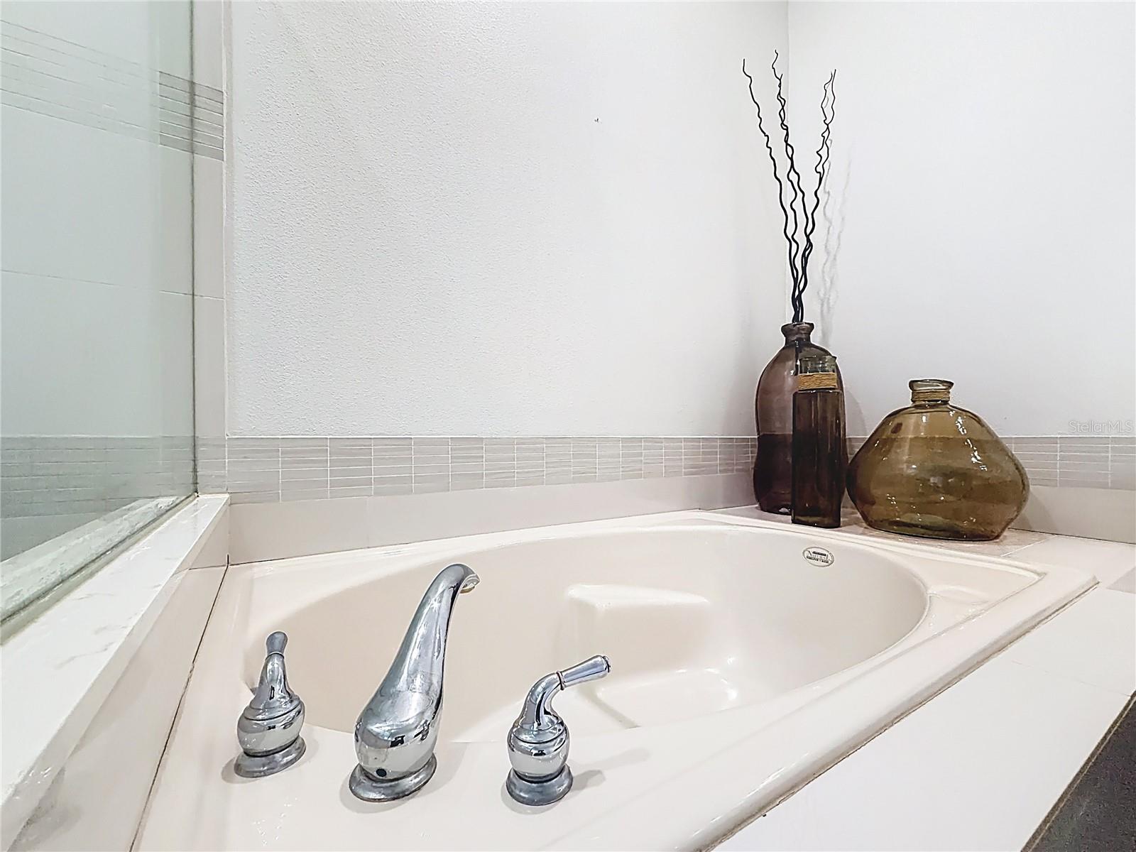 GLENMUIR 48 39 - Residential