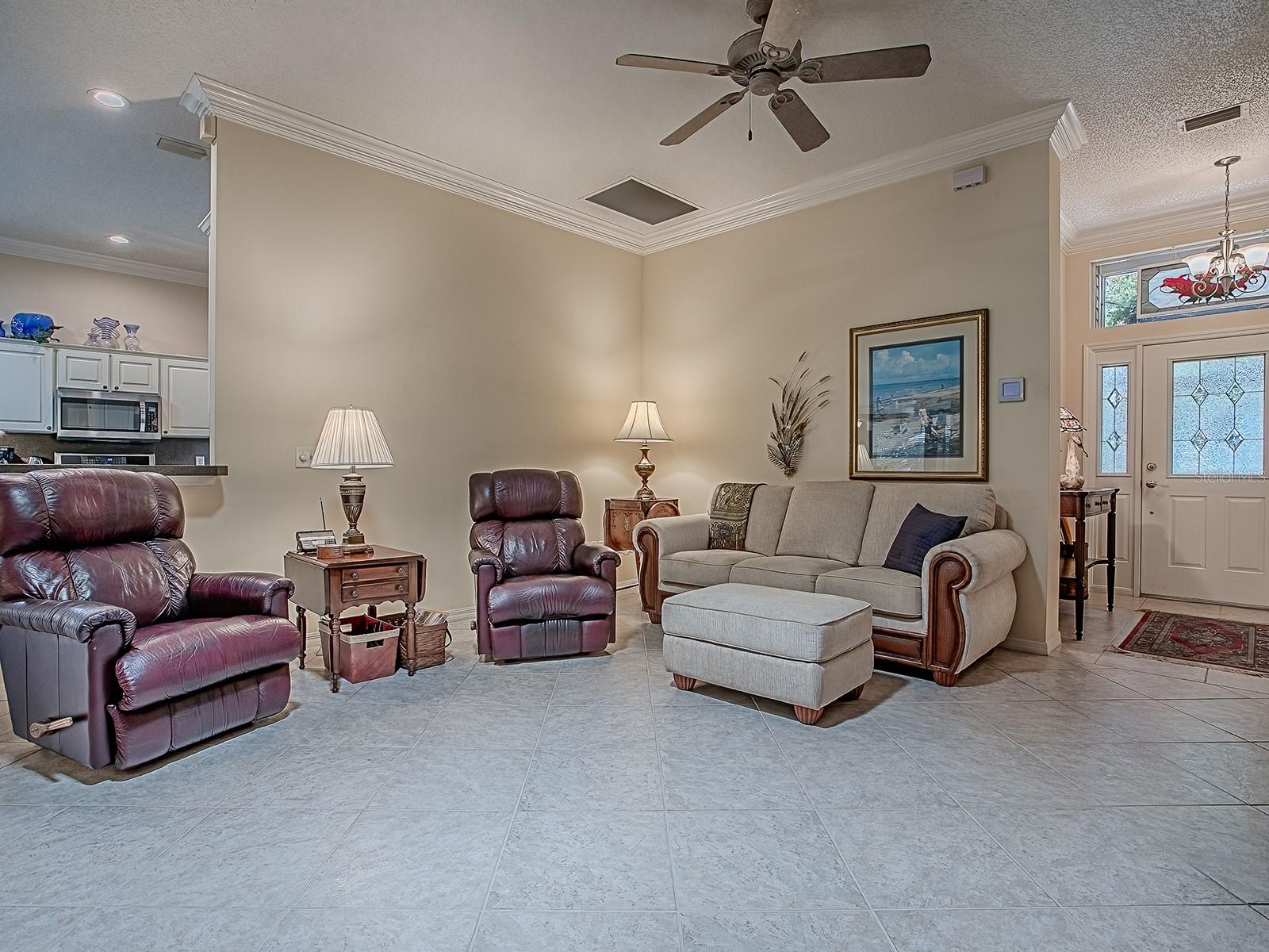 1217 OAK FOREST DRIVE