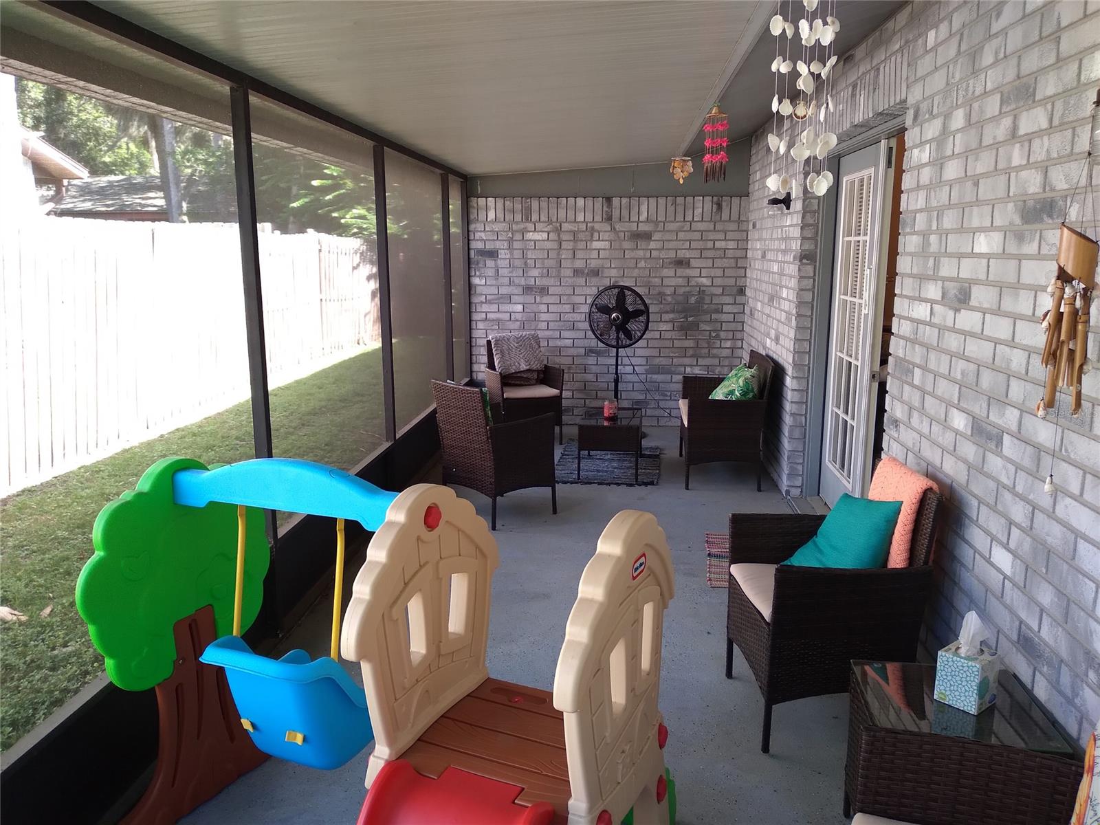 Gas Lite Square - Residential