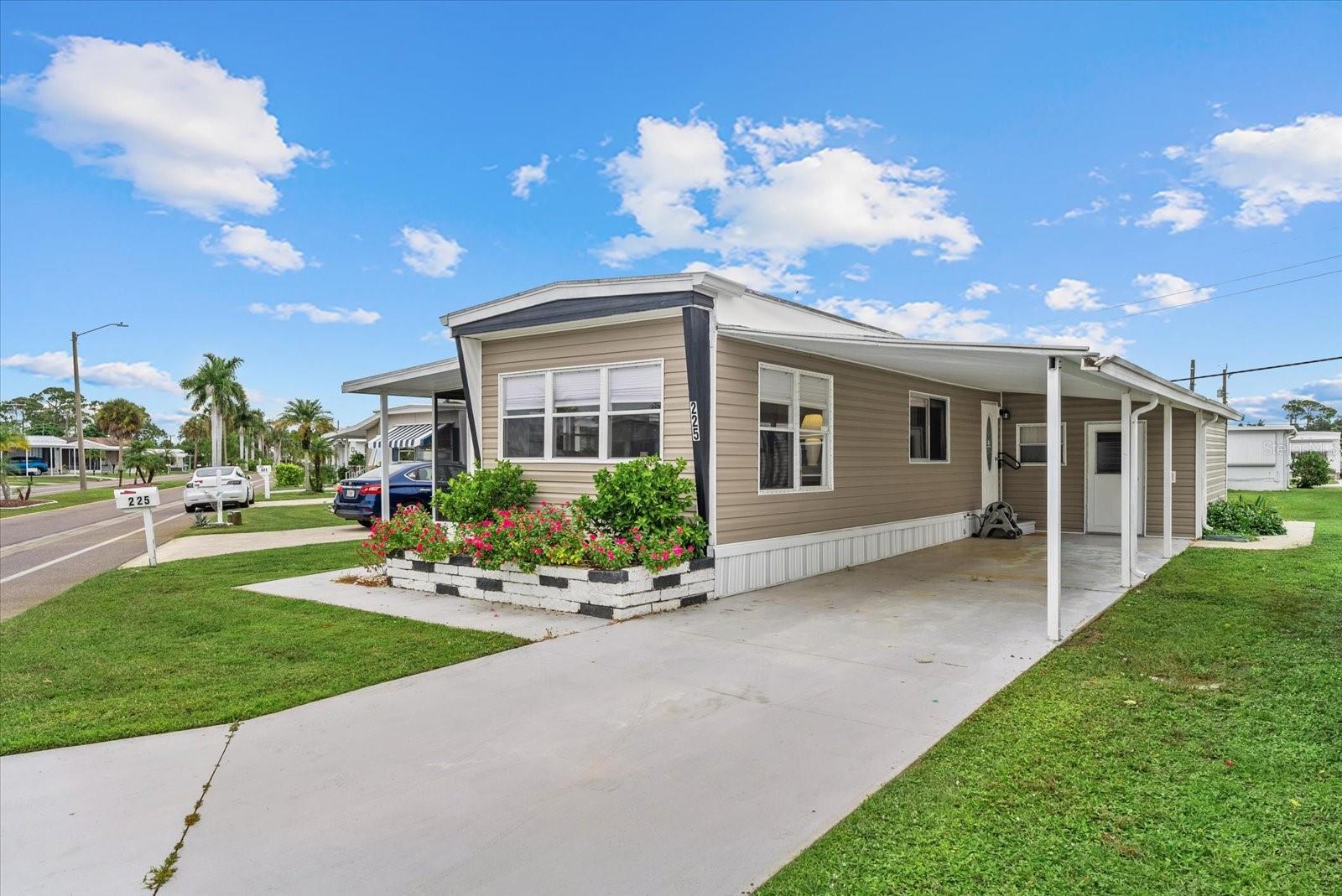225 BLACKBURN BOULEVARD, NORTH PORT, FL, 34287 1 225 BLACKBURN BOULEVARD