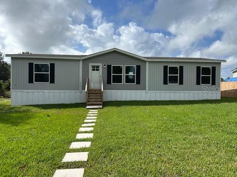 Photo of 4720 Oak Street, Fruitland Park, FL 34731 (MLS # O6320083)