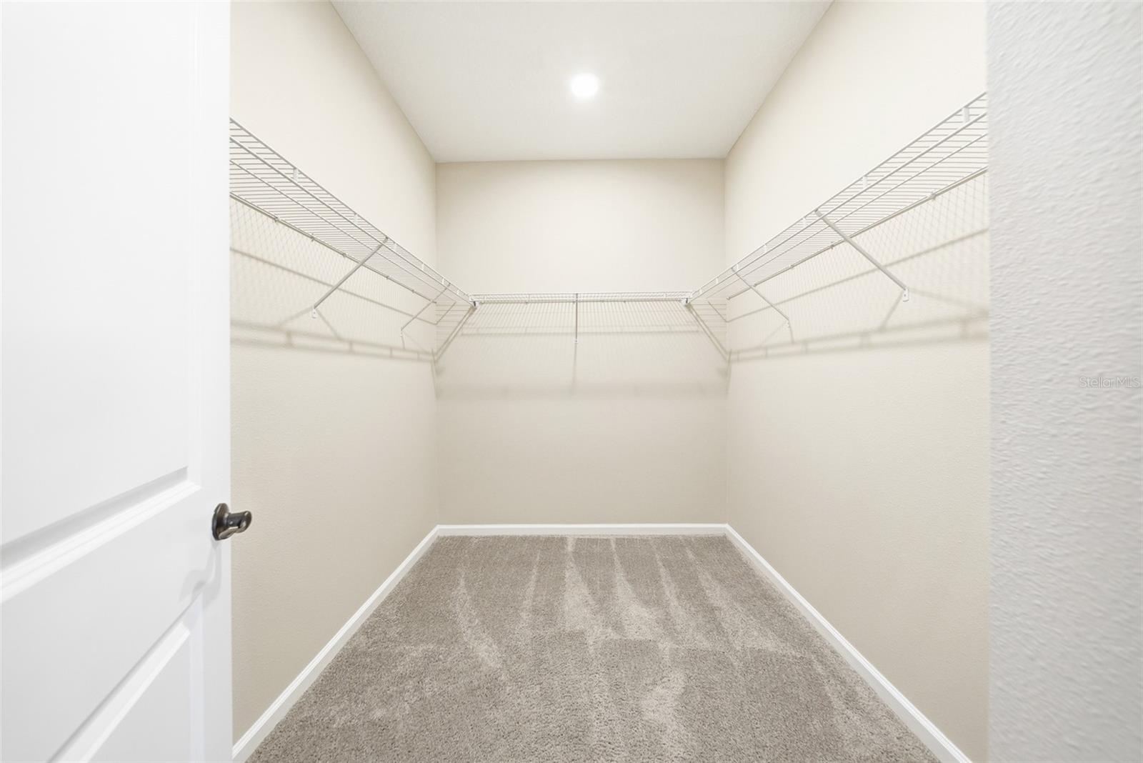 SEASONS/HILLTOP - Residential