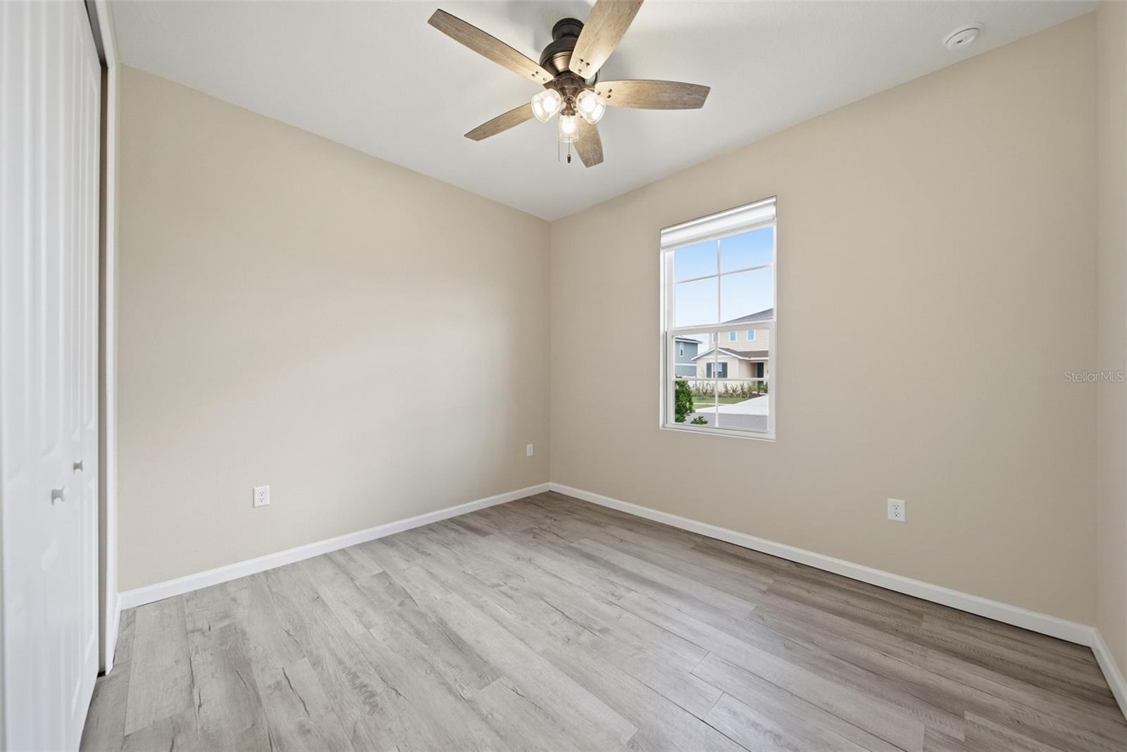 SEASONS/HILLTOP - Residential