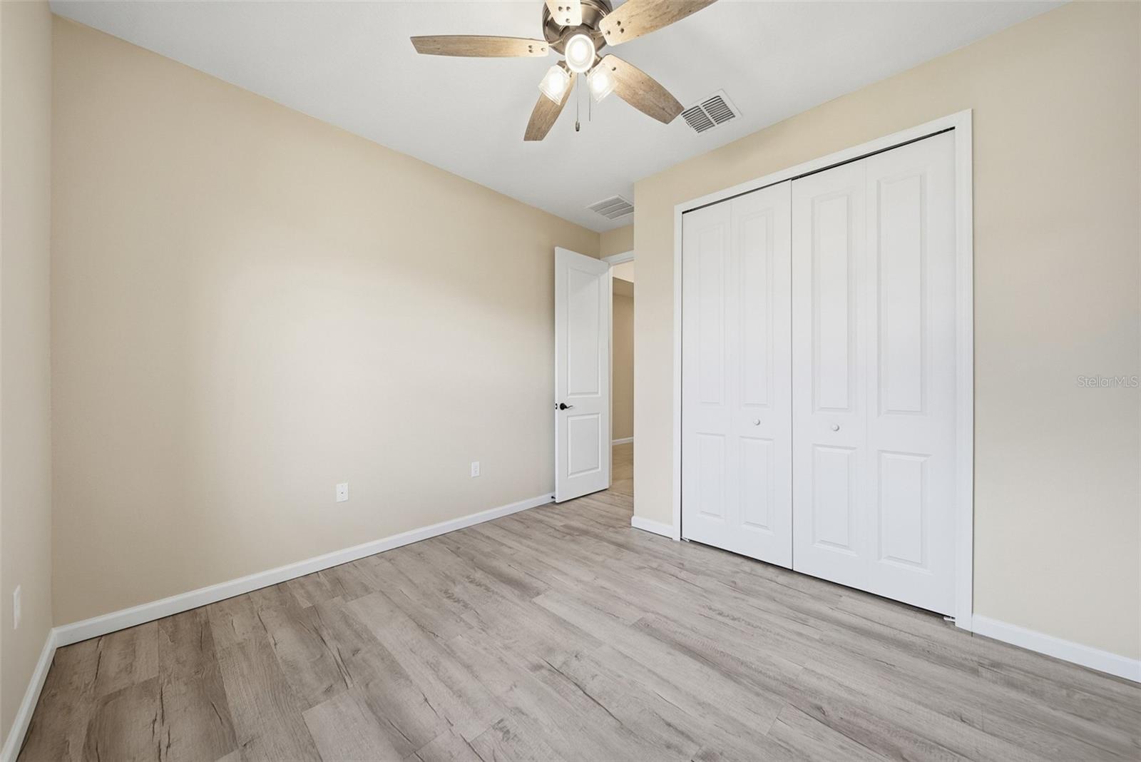 SEASONS/HILLTOP - Residential