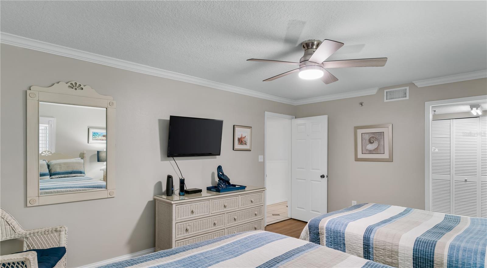 SAND DOLLAR CONDO - Residential