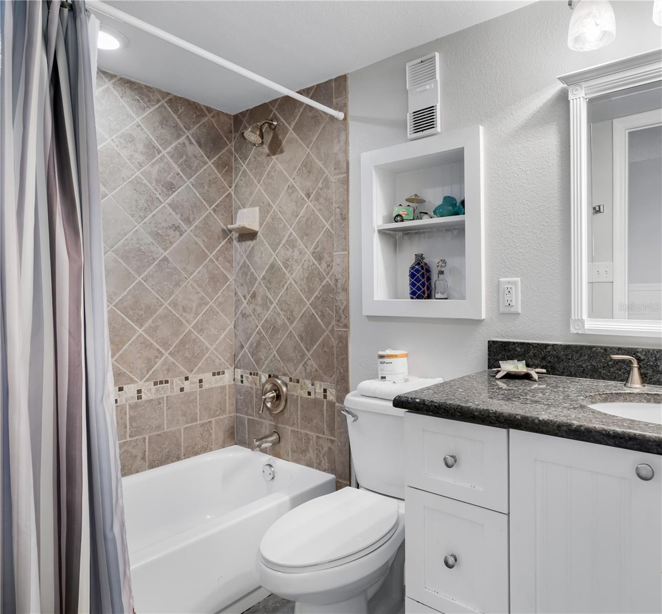 SAND DOLLAR CONDO - Residential