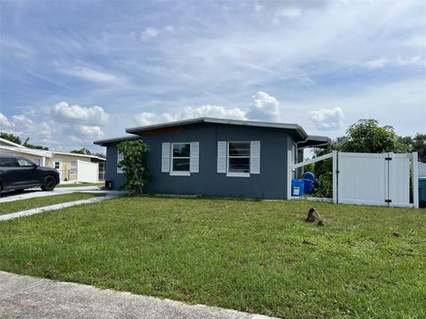 A home in PORT CHARLOTTE