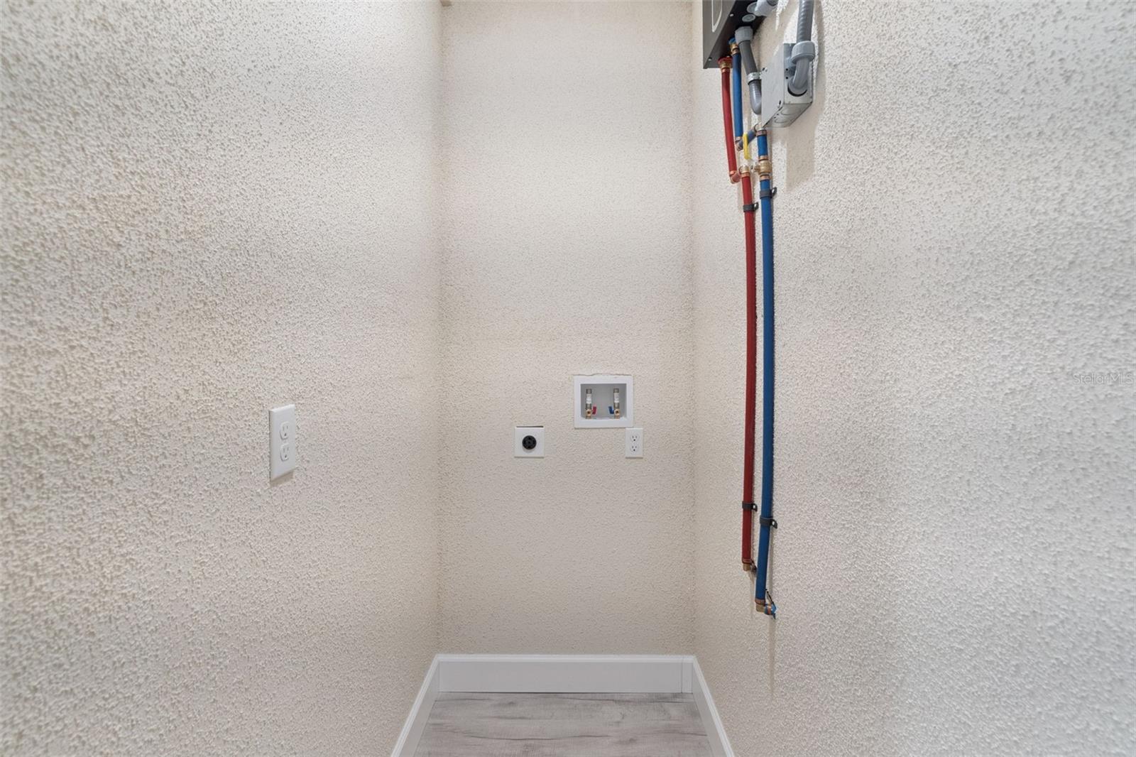 FRANKLIN TERRACE - Residential Lease