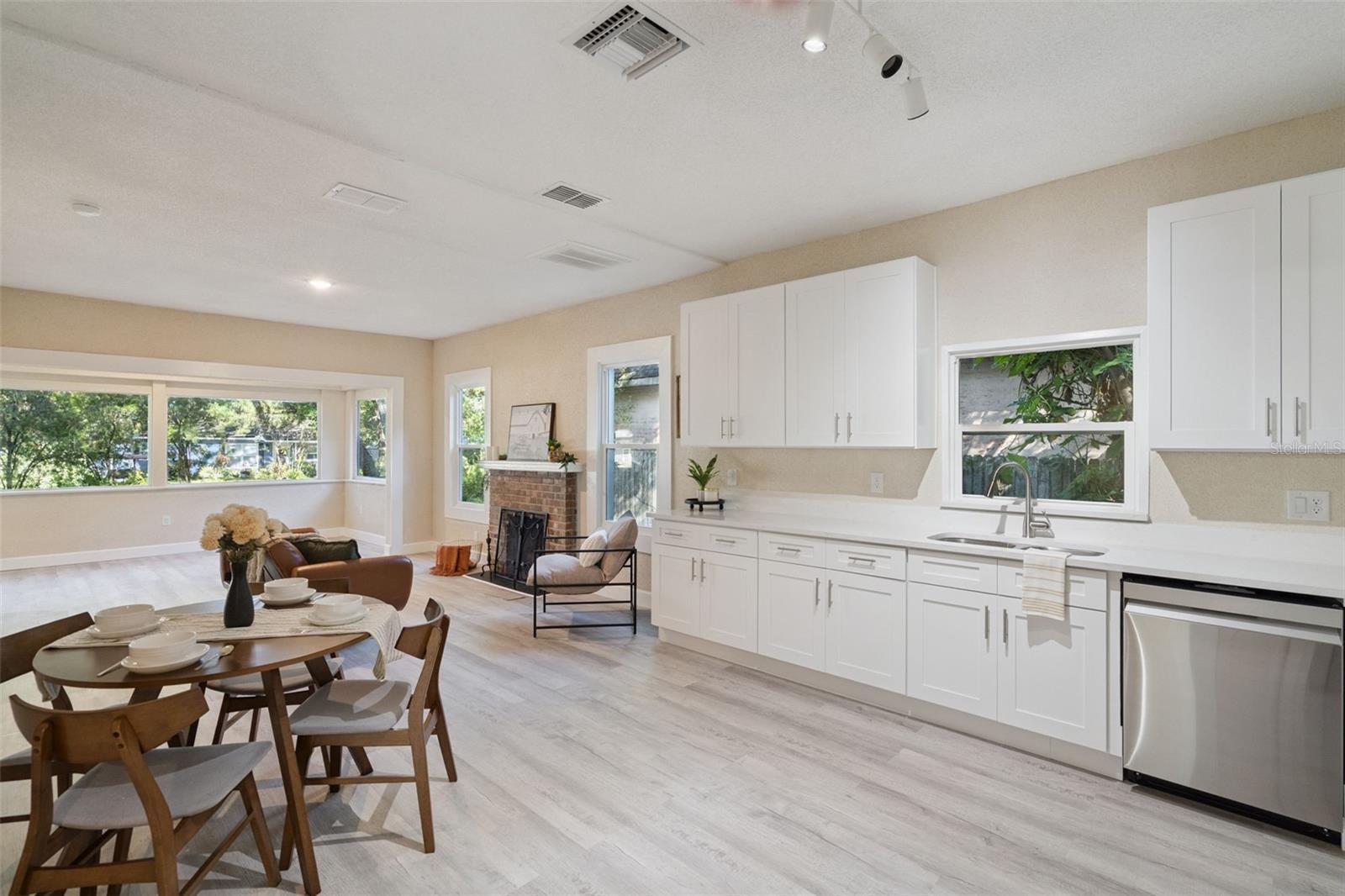 FRANKLIN TERRACE - Residential Lease