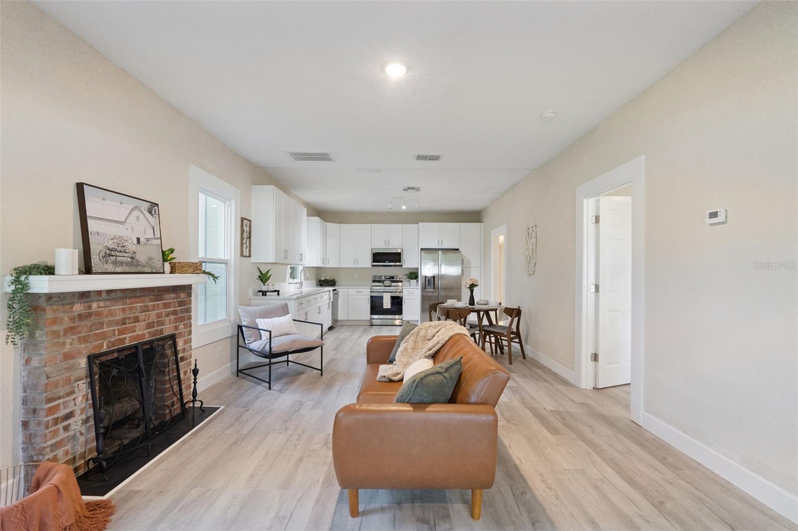 FRANKLIN TERRACE - Residential Lease