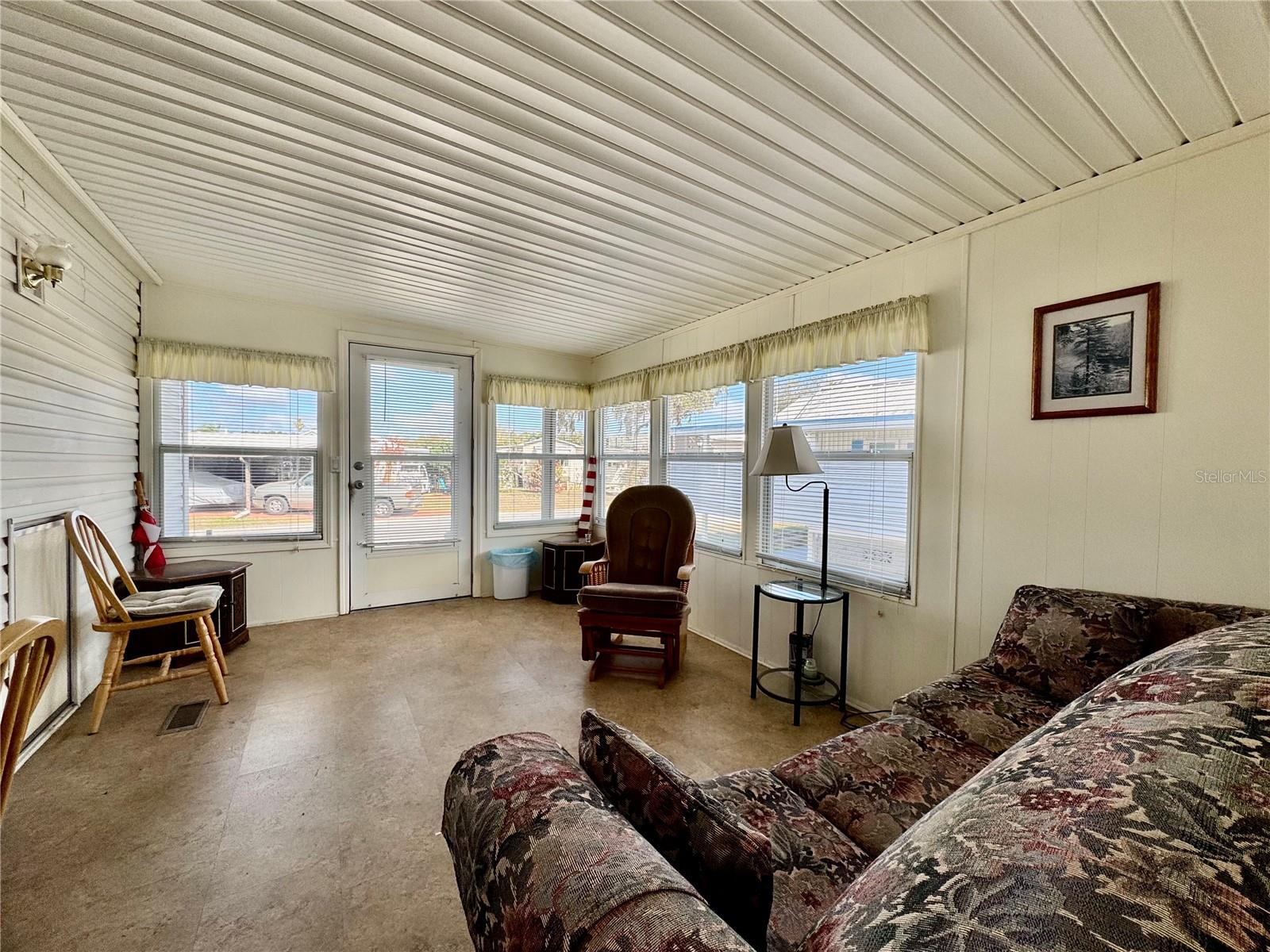 AMERICAN CONDOMINIMUM PARKS-ZEPHYRHILLS - Residential