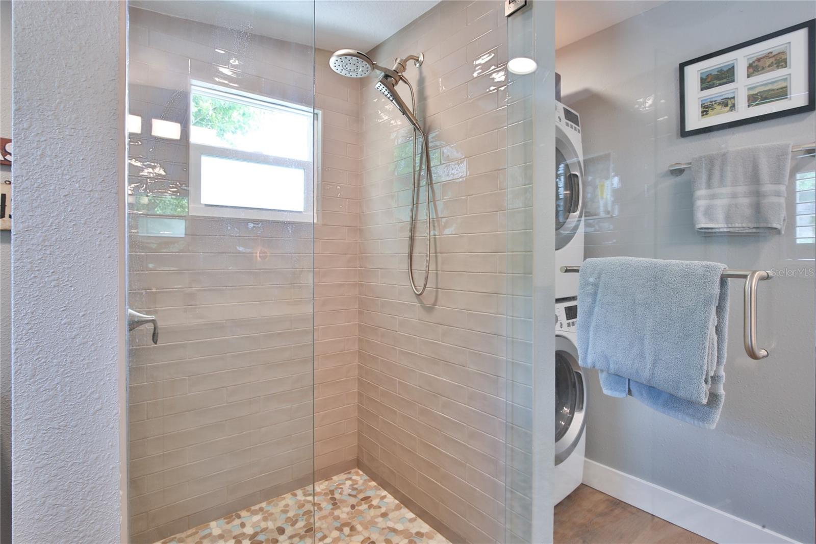 PETROUTSA BROTHERS SUB - Residential