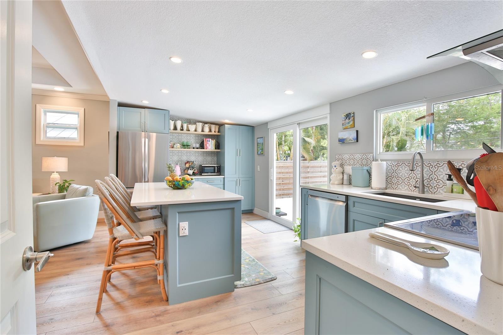 PETROUTSA BROTHERS SUB - Residential