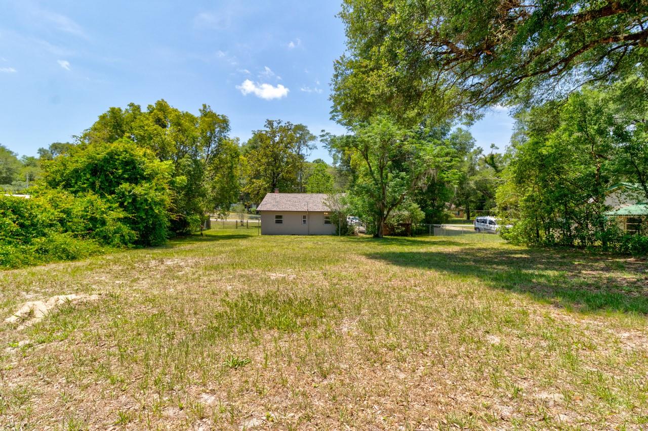 Lake Helen Blk 102 - Residential