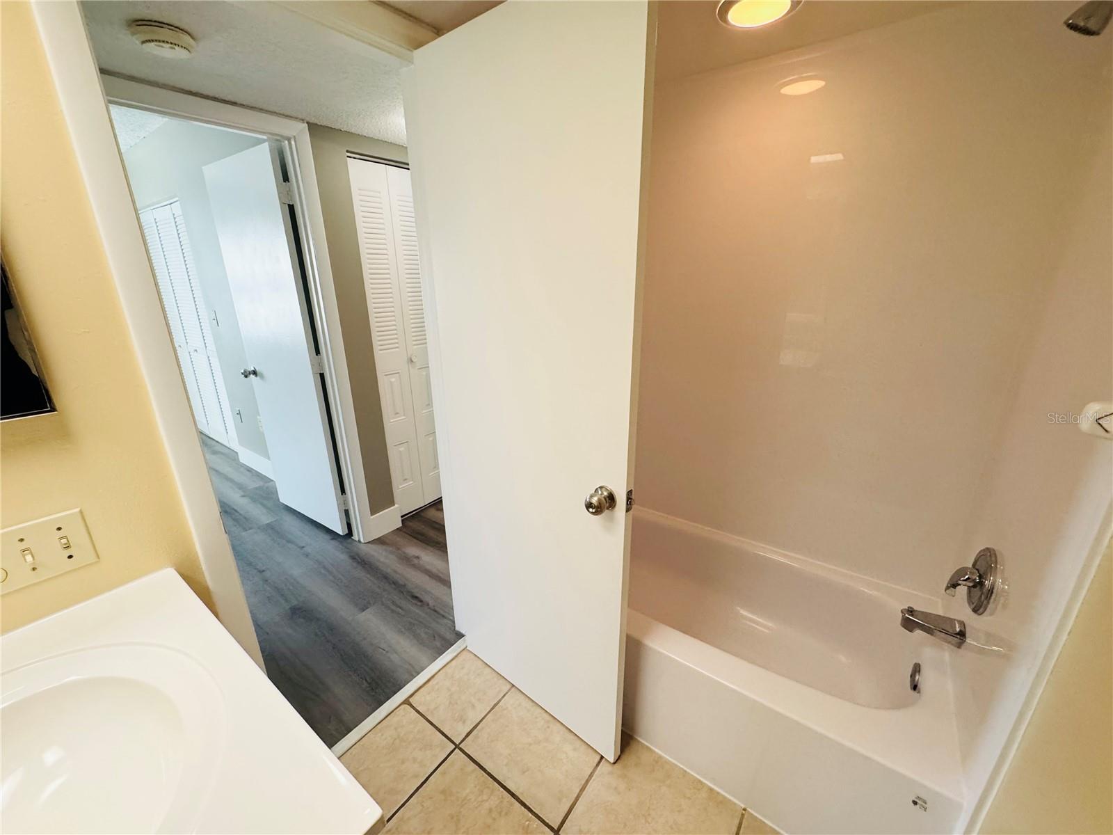 MEADOWS CONDO AT EAST LAKE WOODLANDS - Residential Lease