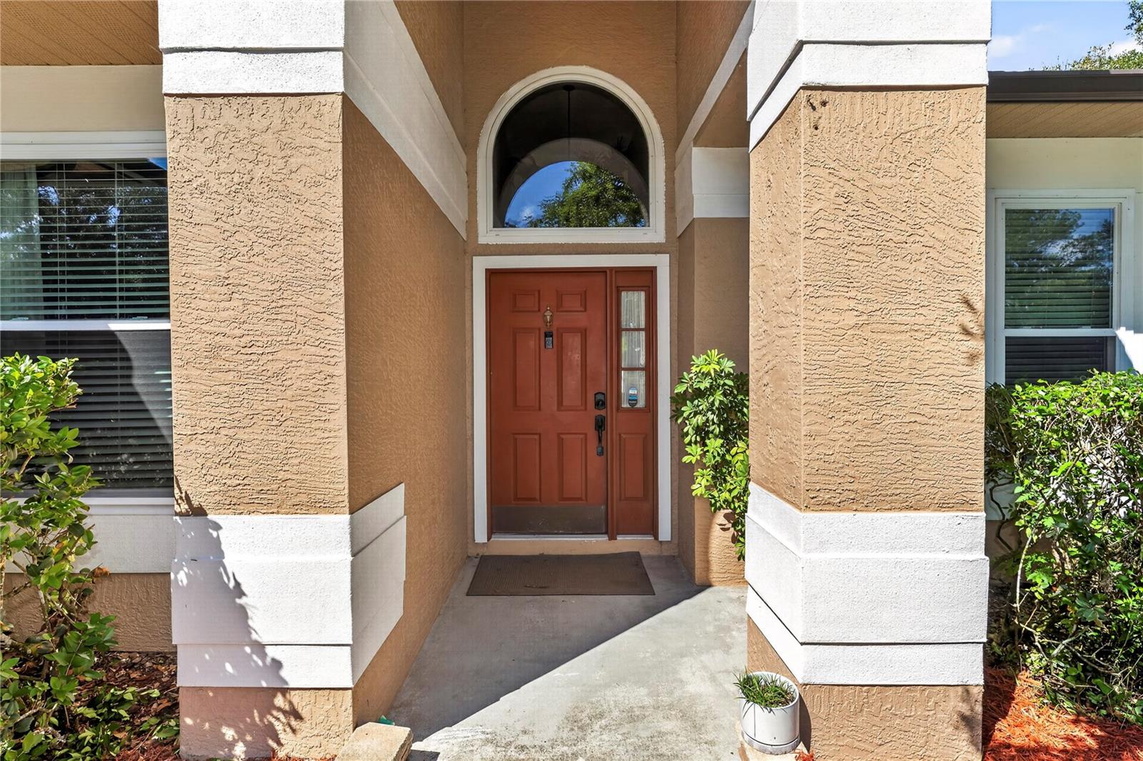 1907 WESTBOURNE DRIVE
