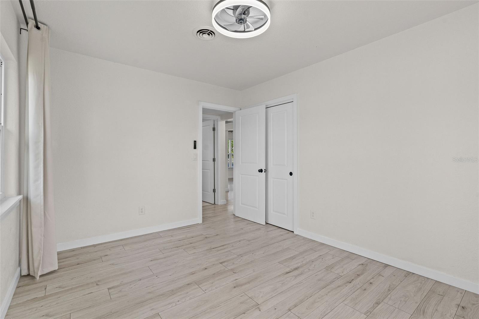 RUSSELLS SUB - Residential Lease