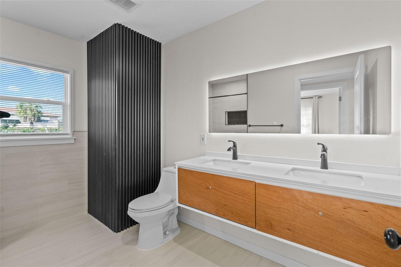 RUSSELLS SUB - Residential Lease