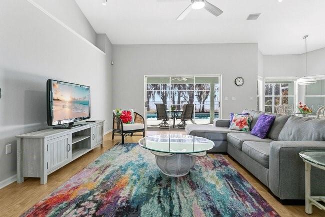 WESTERN SHORES - Residential