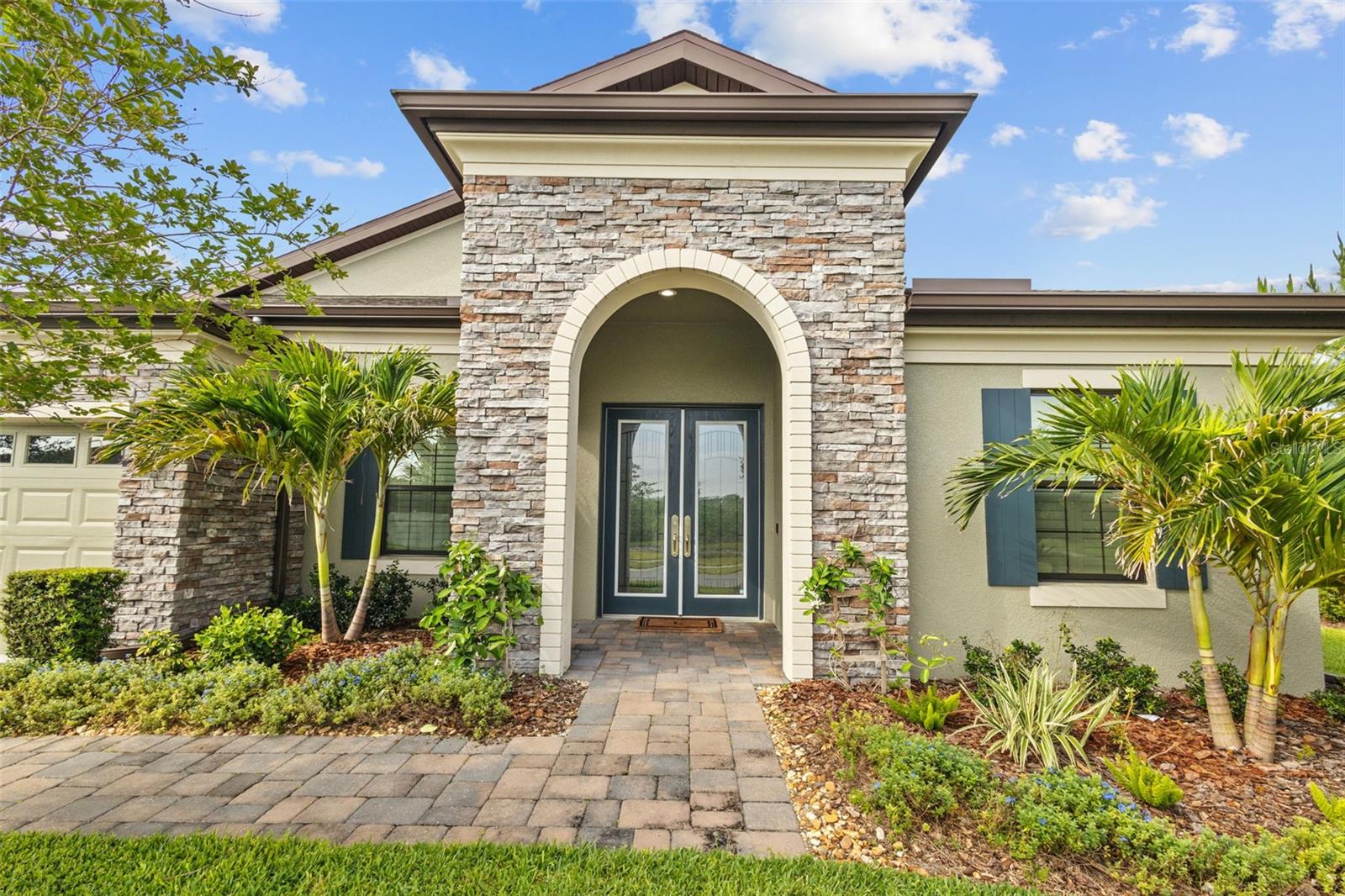 21642 EMORY OAK PLACE