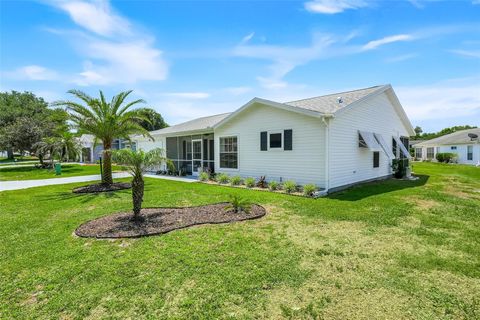 Tiny photo for 5044 El Destino Drive, Leesburg, FL 34748 (MLS # G5111860)