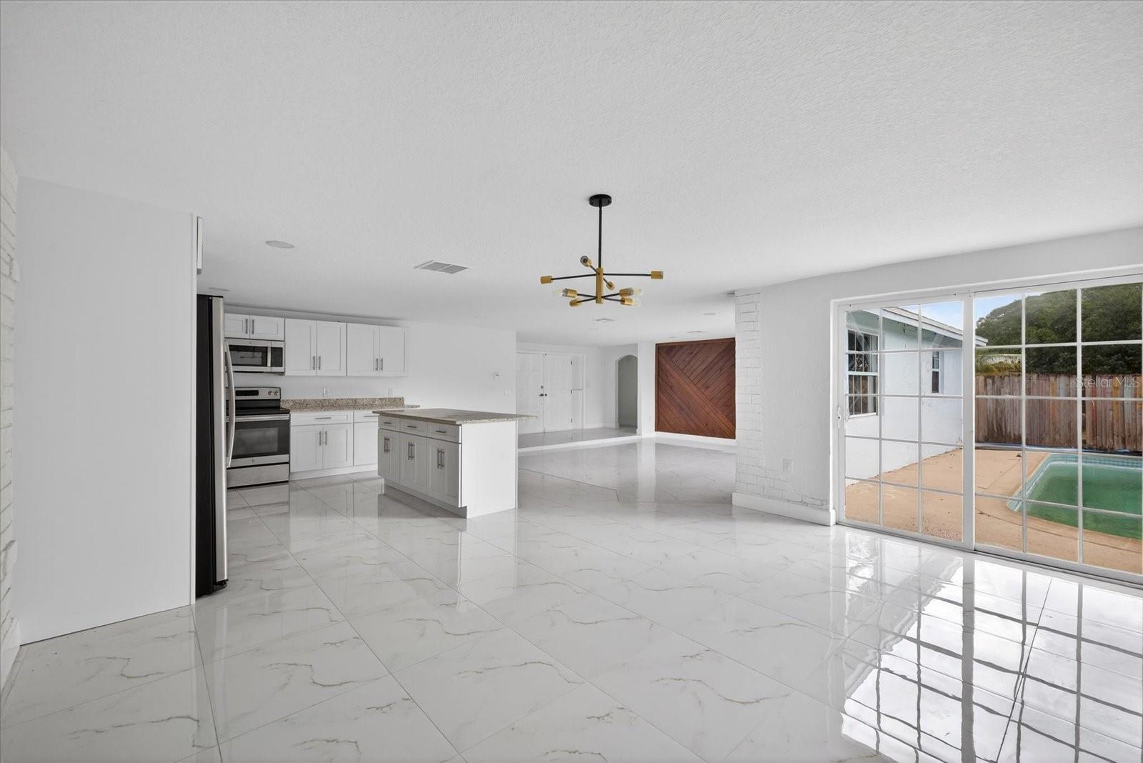 REGENCY PARK - Residential