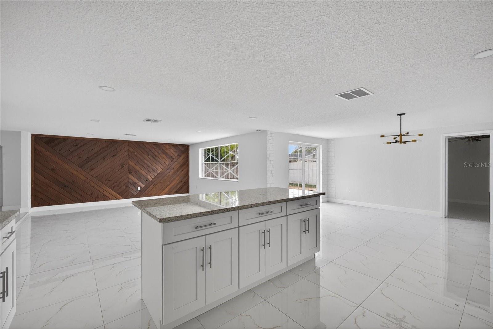 REGENCY PARK - Residential