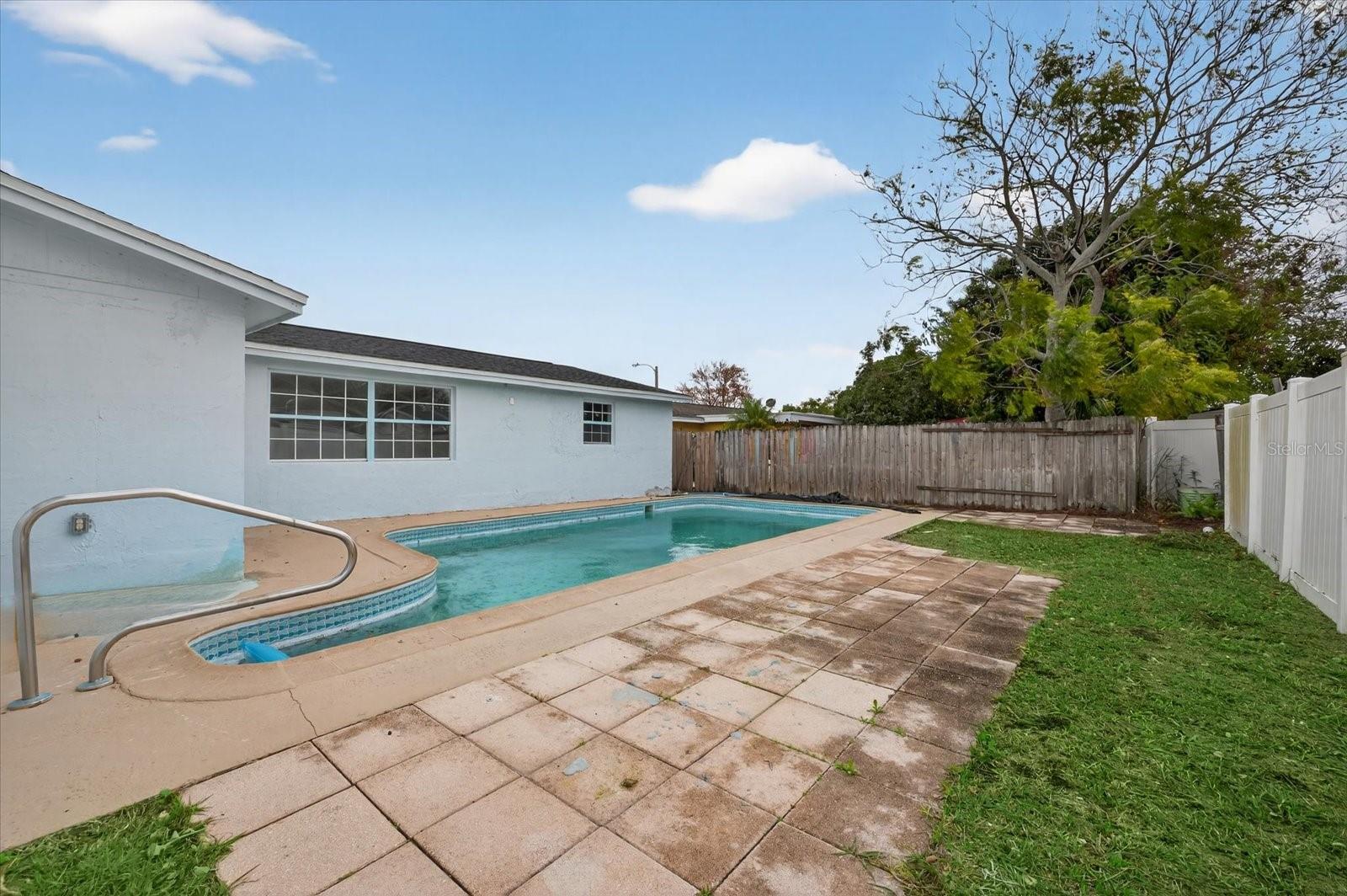 REGENCY PARK - Residential